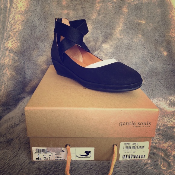 gentle souls noa wedge